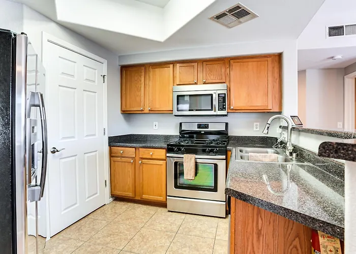 3 Mi To Westgate District: W/ Pool Access Holiday home