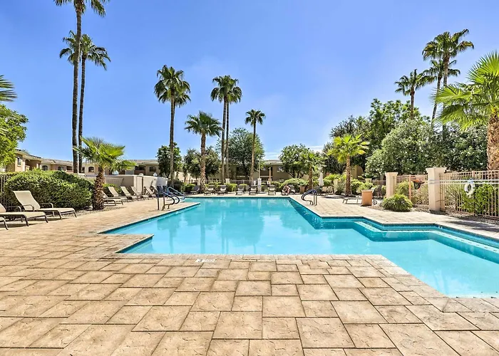 3 Mi To Westgate District: W/ Pool Access Holiday home Phoenix