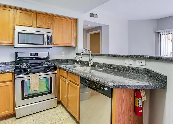 Holiday home 3 Mi To Westgate District: W/ Pool Access Phoenix