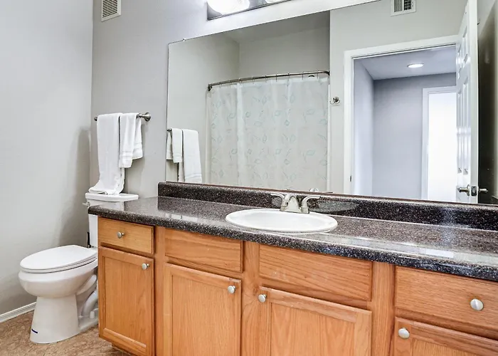3 Mi To Westgate District: W/ Pool Access Phoenix